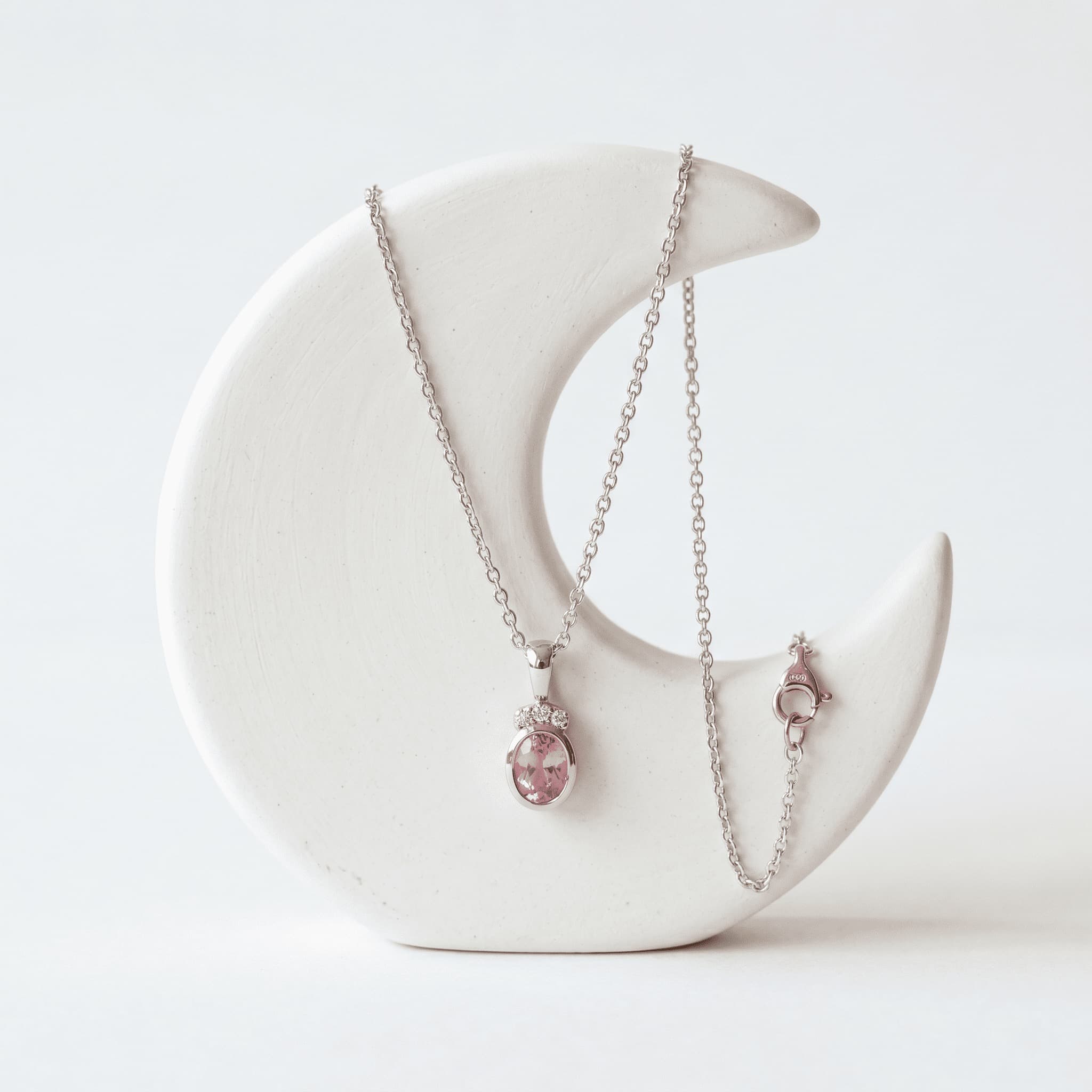 Necklaces & Pendants
